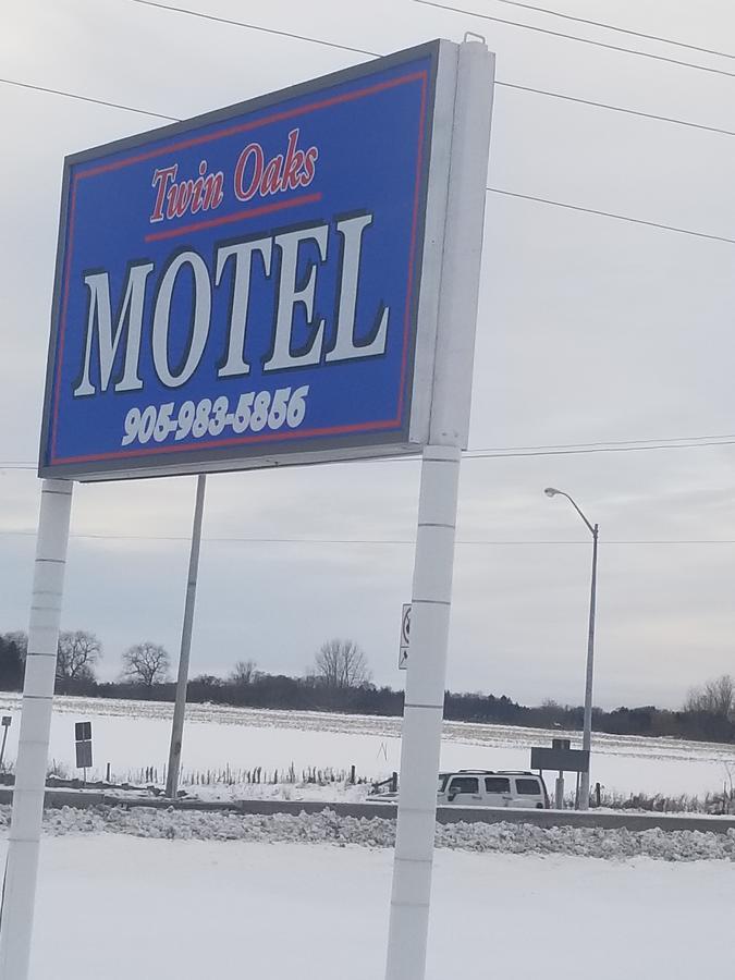 Twin Oaks Motel Orono Exterior foto